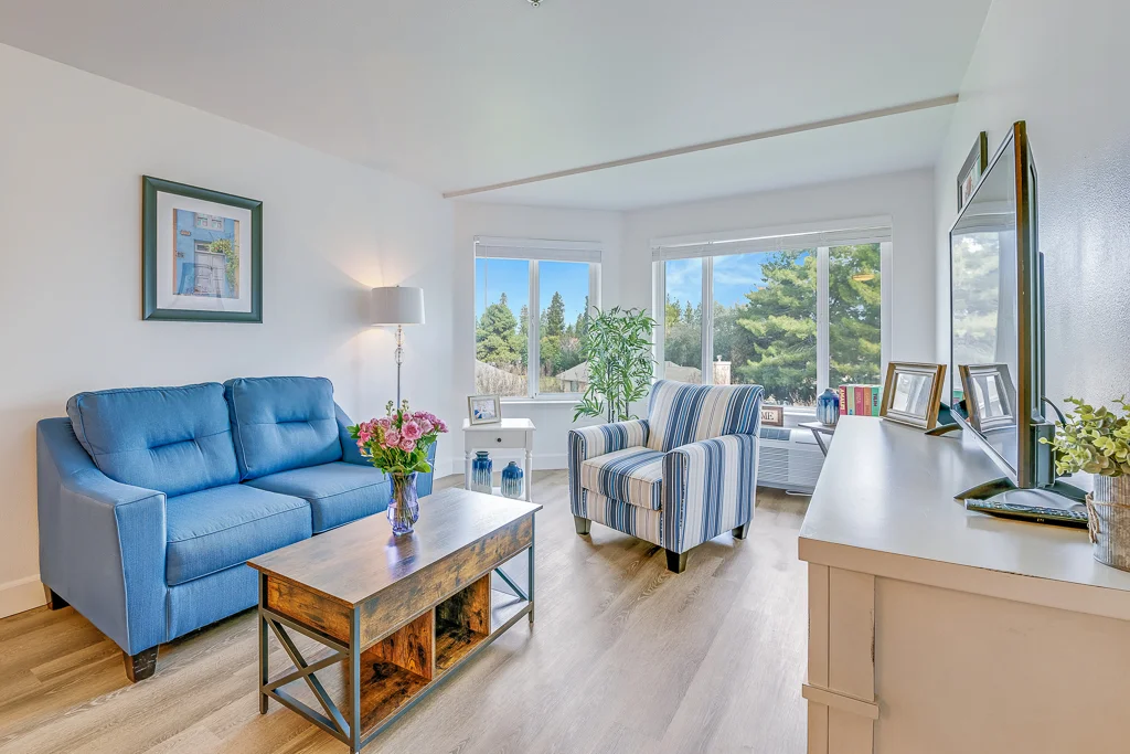 Apartment Bakersfield 2